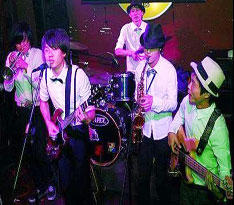 　The Trouble熱超波樂隊