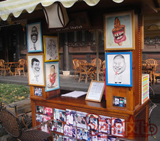 《現場繪制漫畫》